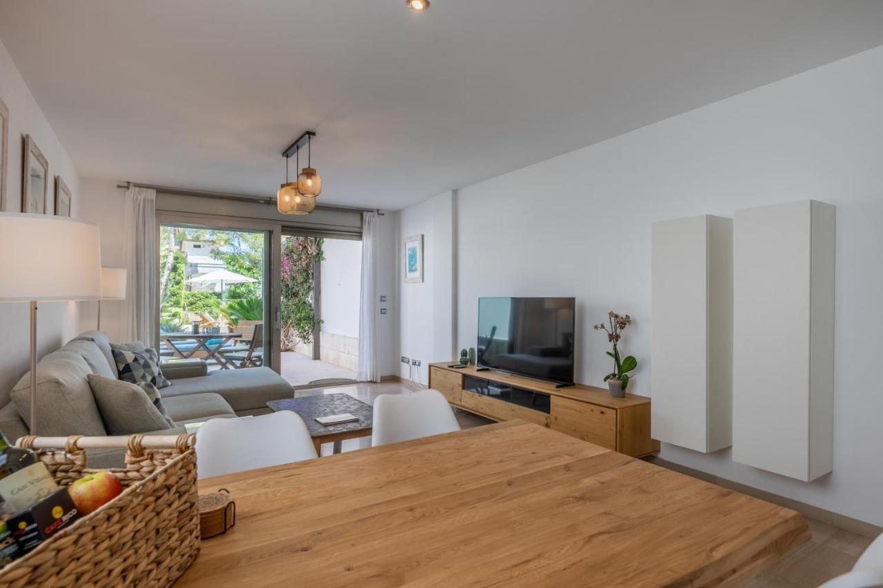 La Nau - Fantastic With Hot Tub And Pool, Just Steps Away From Apartment Port de Pollença